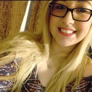 Meet your Posher, Robyn